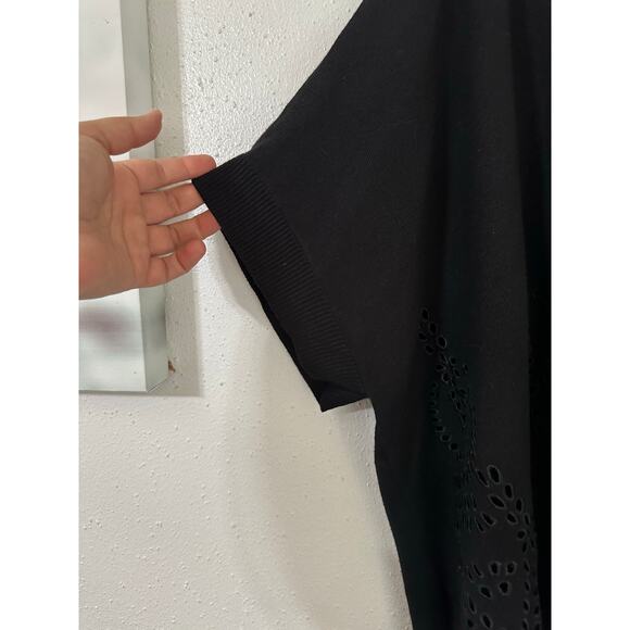 Chico’s Embroidered Eyelet sweater Ruana size SM - Picture 6 of 13